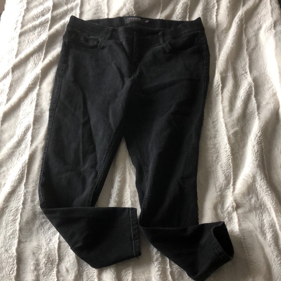 TORRID Bombshell Skinny Black Jeans - Picture 6 of 13